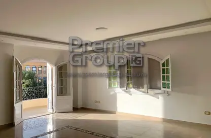 شقة - 3 غرف نوم - 3 حمامات للايجار في غرب الجولف - كمبوندات القطامية - القطامية - مدينة القاهرة الجديدة - القاهرة