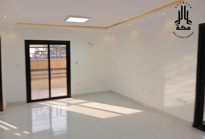 8064027 - Property Image 3