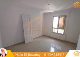 Apartment - 3 bedrooms - 2 bathrooms for للايجار in Hassan Pasha Taher St. - Bolkly - Hay Sharq - Alexandria