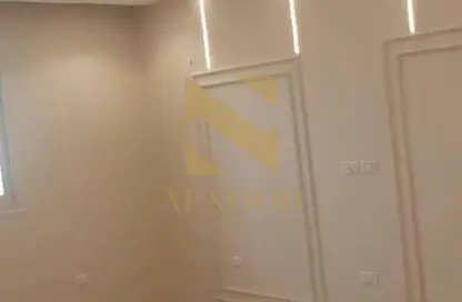 Apartment - 2 Bedrooms - 2 Bathrooms for rent in Street 7 - 3rd District - 6 October City - Giza