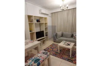 Apartment - 2 Bedrooms - 1 Bathroom for rent in Street 9 - Al Hadaba Al Olya - Mokattam - Cairo