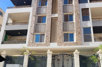 Apartment - 3 Bedrooms - 2 Bathrooms for sale in Al Andalus District - New Cairo City - Cairo