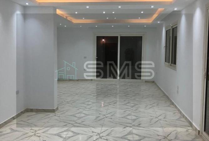 8033215 - Property Image 2