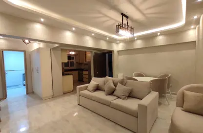 Apartment - 2 Bedrooms - 1 Bathroom for rent in Maadi - Hay El Maadi - Cairo