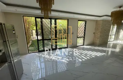 دوبلكس - 3 غرف نوم - 4 حمامات للايجار في 6 ويست - بيفرلي هيلز - كمبوندات الشيخ زايد - الشيخ زايد - الجيزة