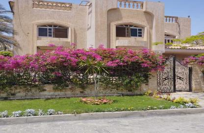 فيلا - 5 غرف نوم - 4 حمامات للبيع في الصفوة - محور 26 يوليو - مدينة 6 أكتوبر - الجيزة