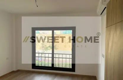 شقة - 2 غرف نوم - 2 حمامات للايجار في مون ريزيدنس - فيفث سكوير - التجمع الخامس - مدينة القاهرة الجديدة - القاهرة