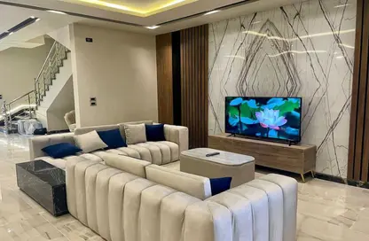 Villa - 4 Bedrooms - 5 Bathrooms for rent in Layan Residence - 5th Settlement Compounds - The 5th Settlement - New Cairo City - Cairo