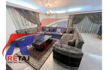 شقة - 4 غرف نوم - 3 حمامات للايجار في شارع الدكتور حسن الشريف - المنطقة الثامنة - مدينة نصر - القاهرة
