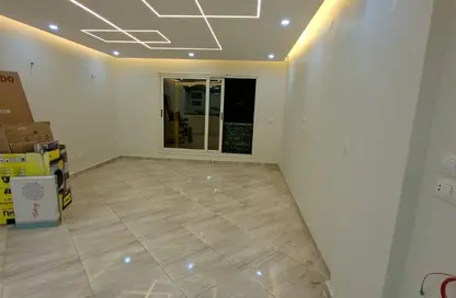 شقة - 3 غرف نوم - 2 حمامات للايجار في حى القرنفل - التجمع الخامس - مدينة القاهرة الجديدة - القاهرة