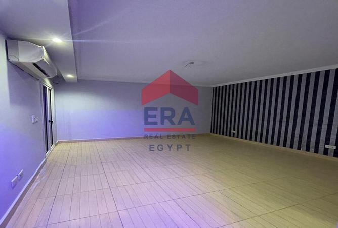 8026354 - Property Image 3