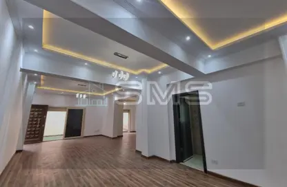 Duplex - 4 Bedrooms - 5 Bathrooms for sale in Doctor Ali Mosharafa St. - Al Narges 6 - Al Narges - New Cairo City - Cairo