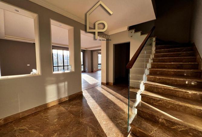 8189744 - Property Image 2