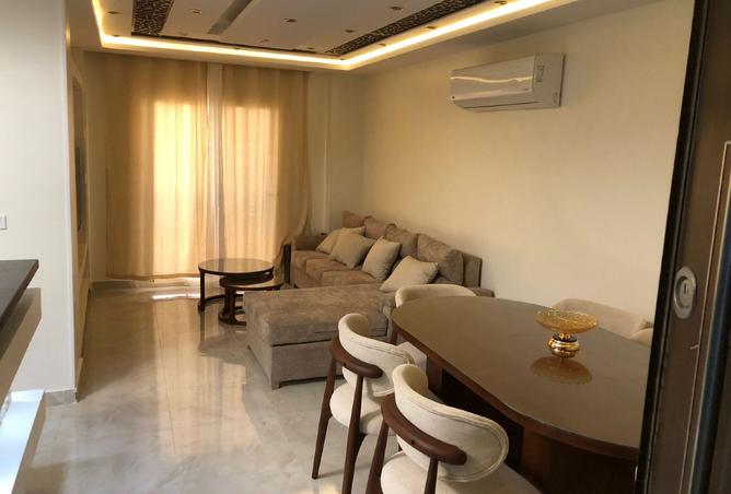 8222110 - Property Image 2