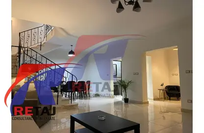 فيلا - 3 غرف نوم - 3 حمامات للايجار في شارع يوسف السباعي - الرحاب المرحلة الأولى - الرحاب - مدينة القاهرة الجديدة - القاهرة