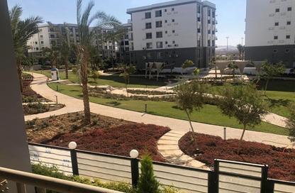 Apartment - 2 Bedrooms - 2 Bathrooms for sale in Hyde Park - 5th Settlement Compounds - The 5th Settlement - New Cairo City - Cairo