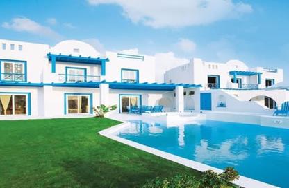 Chalet - 2 Bedrooms - 2 Bathrooms for sale in Mountain View - Ras Al Hekma - North Coast