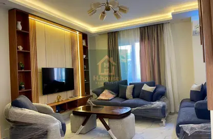 Apartment - 2 Bedrooms - 1 Bathroom for rent in El Rehab Extension - Al Rehab - New Cairo City - Cairo