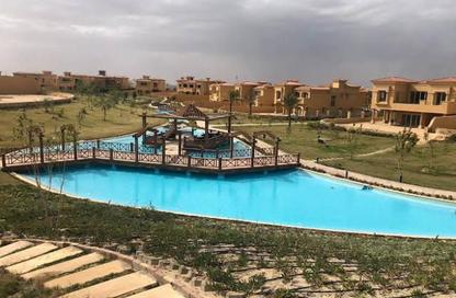 شقة - 4 غرف نوم - 4 حمامات للبيع في رويال ميدوز - كمبوندات الشيخ زايد - الشيخ زايد - الجيزة