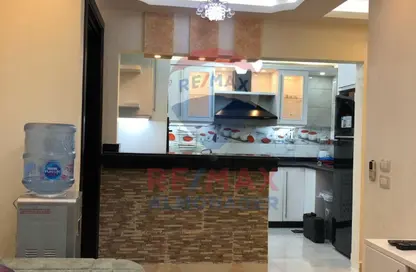 شقة - 3 غرف نوم - 3 حمامات للايجار في شارع محمد حسنين هيكل - المنطقة السادسة - مدينة نصر - القاهرة