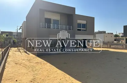 Villa - 4 Bedrooms - 6 Bathrooms for sale in Etapa - Sheikh Zayed Compounds - Sheikh Zayed City - Giza