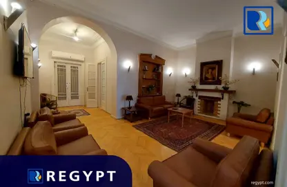 شقة - 4 غرف نوم - 2 حمامات للايجار في شارع اسماعيل محمد - الزمالك - القاهرة