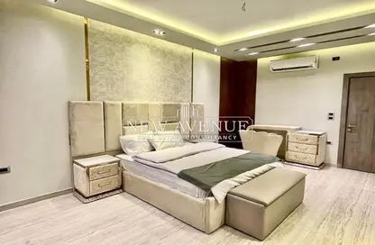 Villa - 4 Bedrooms - 5 Bathrooms for sale in One Golden Square Mall - The 5th Settlement - New Cairo City - Cairo