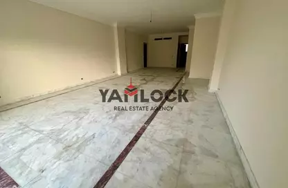Apartment - 3 Bedrooms - 2 Bathrooms for sale in Abo Mousa Al Ashaari St. - The 1st Settlement - New Cairo City - Cairo