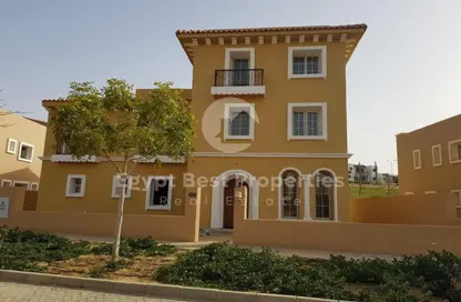Villa - 4 Bedrooms - 4 Bathrooms for sale in Hyde Park - New Cairo City - Cairo