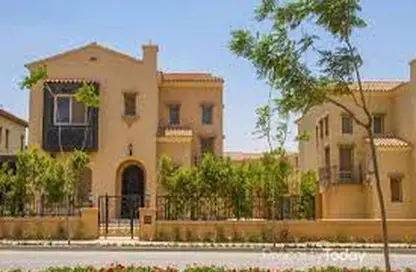 Villa - 3 Bedrooms - 5 Bathrooms for sale in Mivida - 5th Settlement Compounds - The 5th Settlement - New Cairo City - Cairo