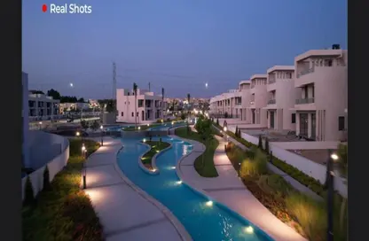 Townhouse - 4 Bedrooms - 4 Bathrooms for sale in Lake West - Sheikh Zayed Compounds - Sheikh Zayed City - Giza