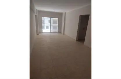 Apartment - 3 Bedrooms - 3 Bathrooms for sale in Capital East - Nasr City Compounds - Nasr City - Cairo