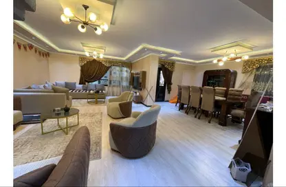 Apartment - 3 Bedrooms - 2 Bathrooms for sale in Al Sheikh Mohammed Al Nadi St. - 6th Zone - Nasr City - Cairo