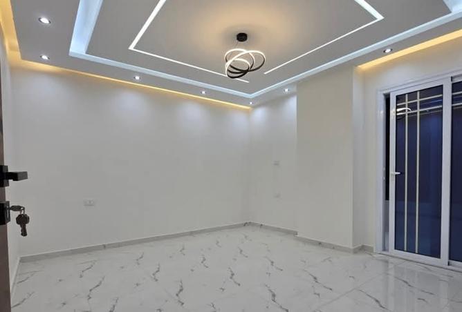 8190872 - Property Image 3