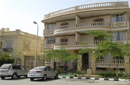 بناية كاملة - 8 غرف نوم - 8 حمامات للايجار في حي الدبلوماسيين - التجمع الخامس - مدينة القاهرة الجديدة - القاهرة