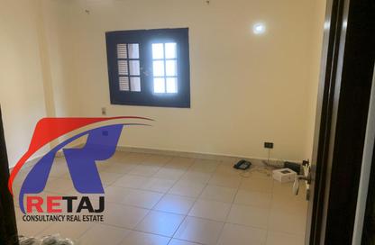 Apartment - 3 Bedrooms - 2 Bathrooms for sale in Saeed Zakaria St. - Al Sefarat District - Nasr City - Cairo