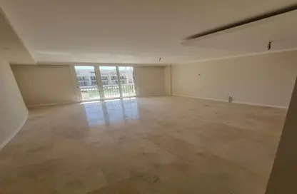 Apartment - 3 Bedrooms - 3 Bathrooms for sale in New Giza - Cairo Alexandria Desert Road - 6 October City - Giza