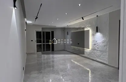 Apartment - 2 Bedrooms - 2 Bathrooms for sale in El Rehab Extension - Al Rehab - New Cairo City - Cairo