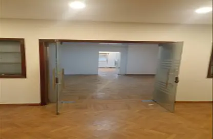 Office Space - Studio - 5 Bathrooms for rent in Mohandessin - Giza