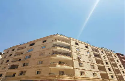 شقة - 3 غرف نوم - 2 حمامات للبيع في البوابة الثالثة القديمة - خفرع - حدائق الاهرام - الجيزة