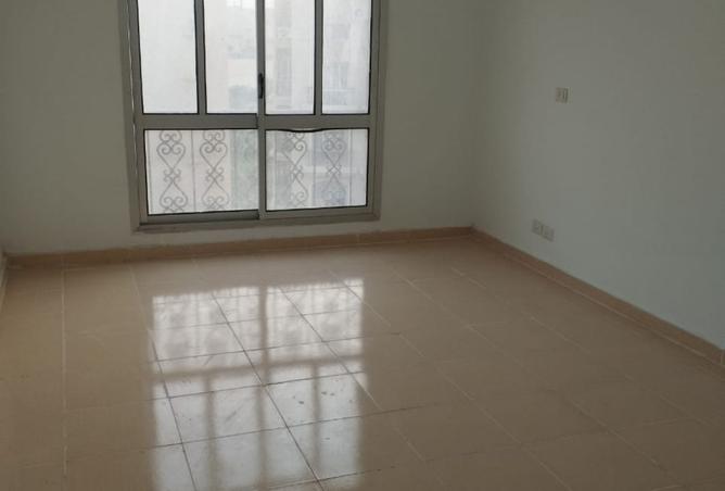 8215381 - Property Image 2