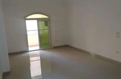 شقة - 2 غرف نوم - 2 حمامات للايجار في عمارات البنفسج - البنفسج - مدينة القاهرة الجديدة - القاهرة