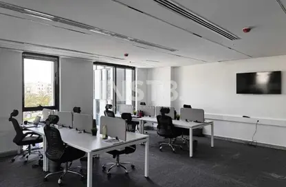 Office Space - Studio - 2 Bathrooms for rent in Hyde Park Business District Mall - South Teseen St. - The 5th Settlement - New Cairo City - Cairo