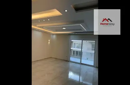 Apartment - 2 Bedrooms - 3 Bathrooms for sale in Hyde Park - 5th Settlement Compounds - The 5th Settlement - New Cairo City - Cairo