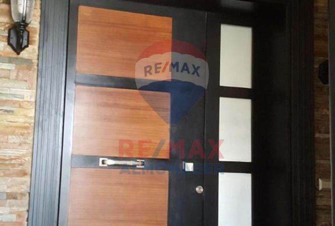 8273189 - Property Image 3