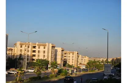 شقة - 3 غرف نوم - 2 حمامات للبيع في الحي السابع - الشيخ زايد - الجيزة
