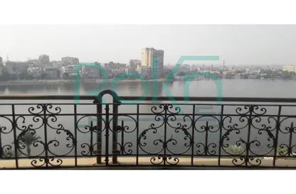 Apartment - 3 Bedrooms - 4 Bathrooms for sale in Emtedad Kornish Al Nile St. - Garden City - Cairo