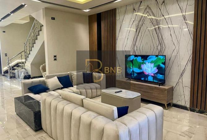 8432929 - Property Image 2