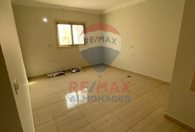 8252113 - Property Image 3