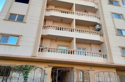 Apartment - 2 Bedrooms - 1 Bathroom for sale in El Banafseg - New Cairo City - Cairo